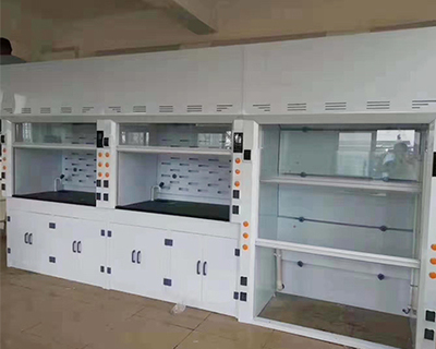 實驗室通風柜使用效果的好壞,與合理地使用和保養有很大的關系