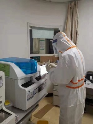 省醫(yī)故事｜劉玲玲的東院發(fā)熱門診戰(zhàn)“疫”日記 勇于擔當，不辱使命